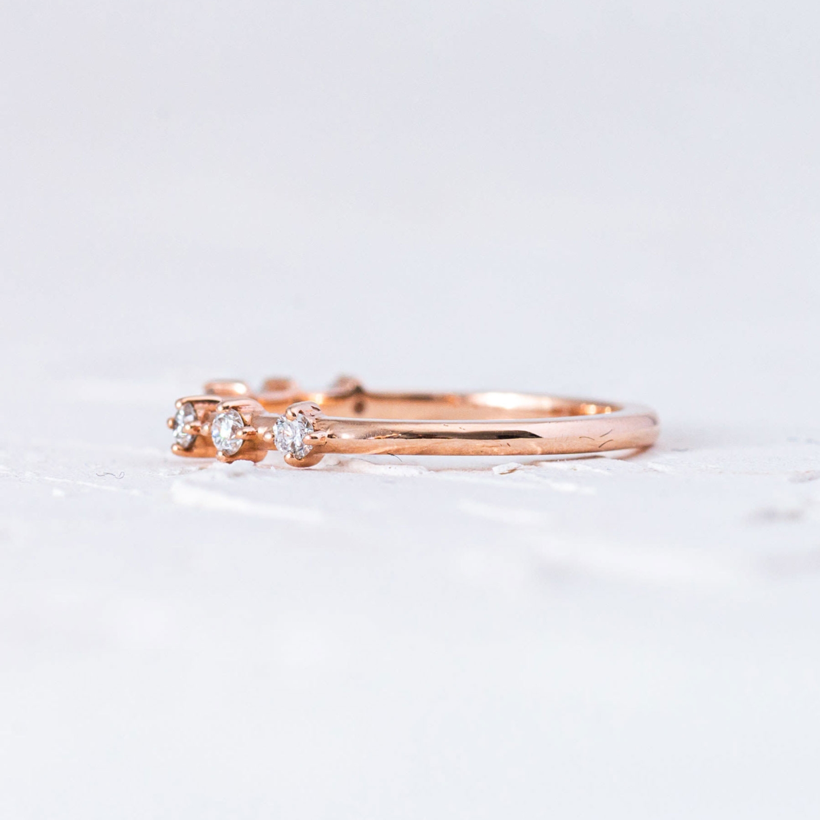 Astra Round Side 1600x1600