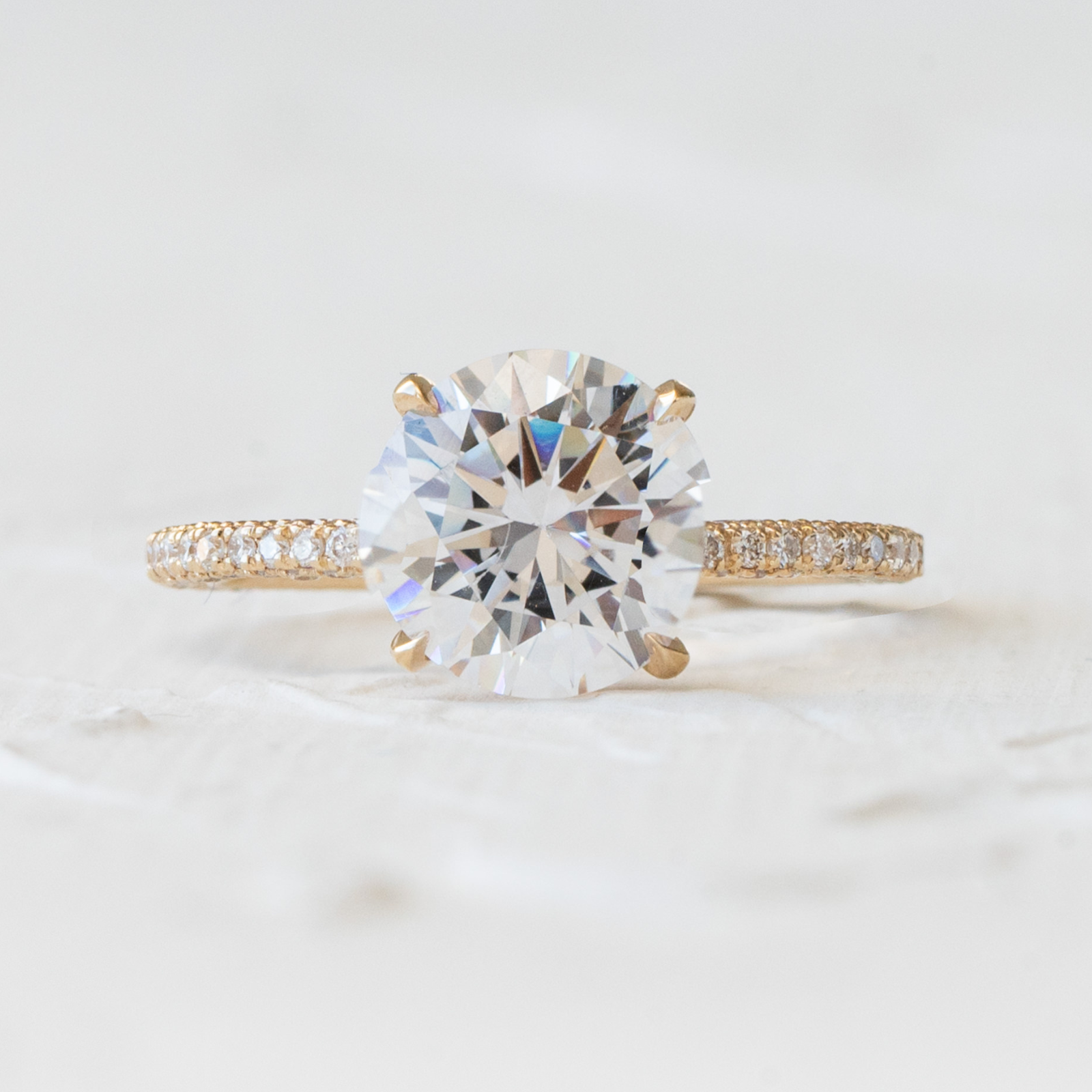 Iris front 1600x1600