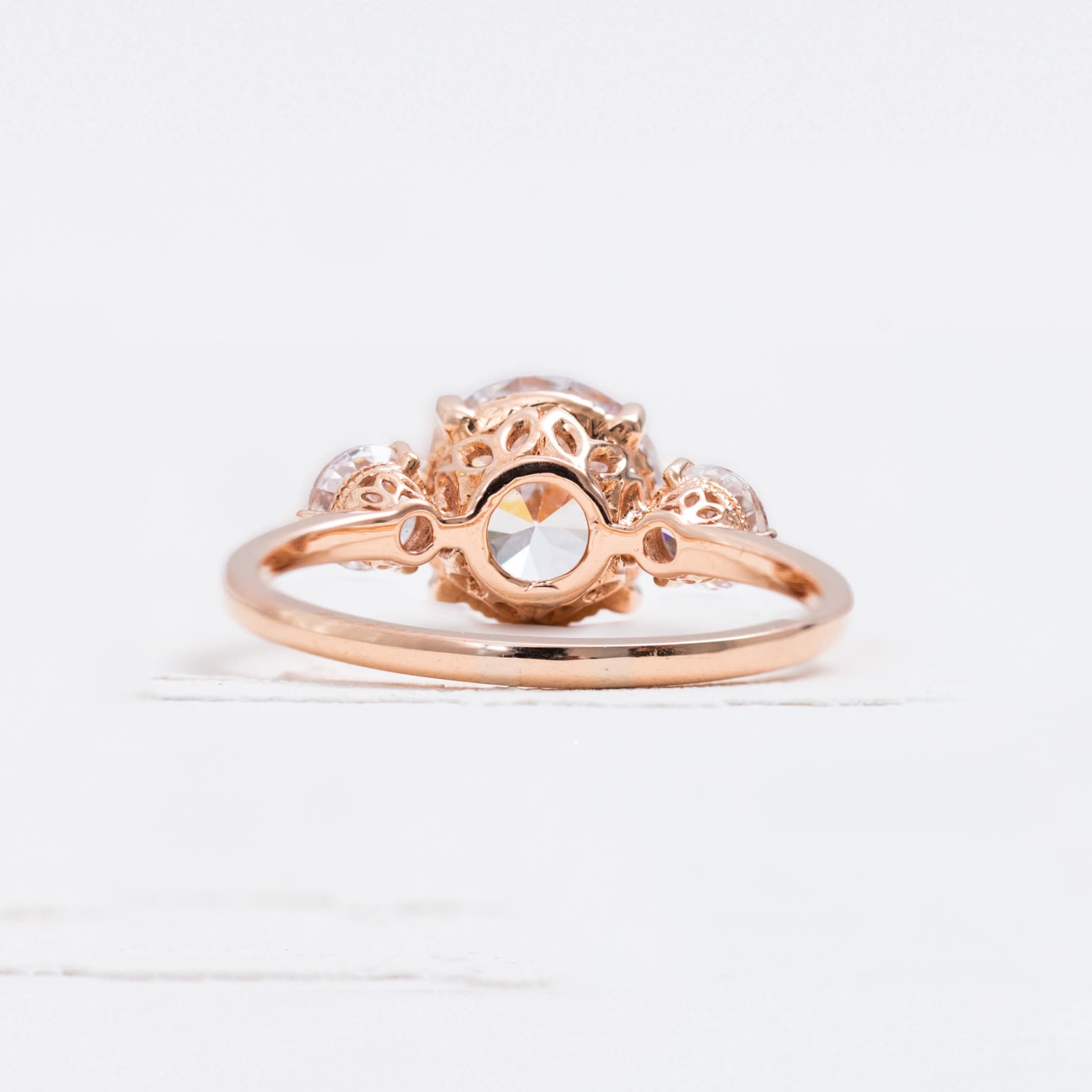 Margot back 1600x1600