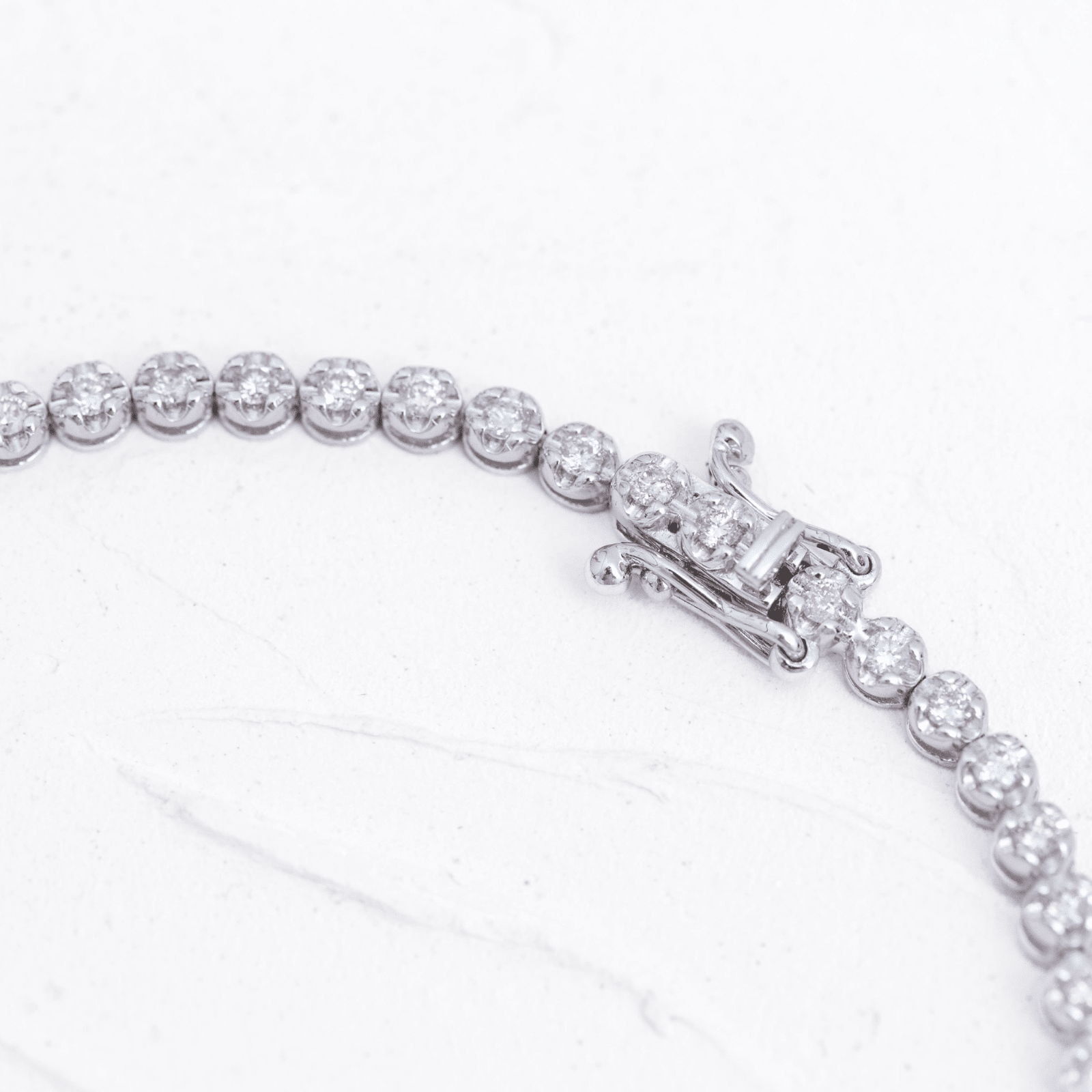Tennis bracelet white illusion 1600×1600