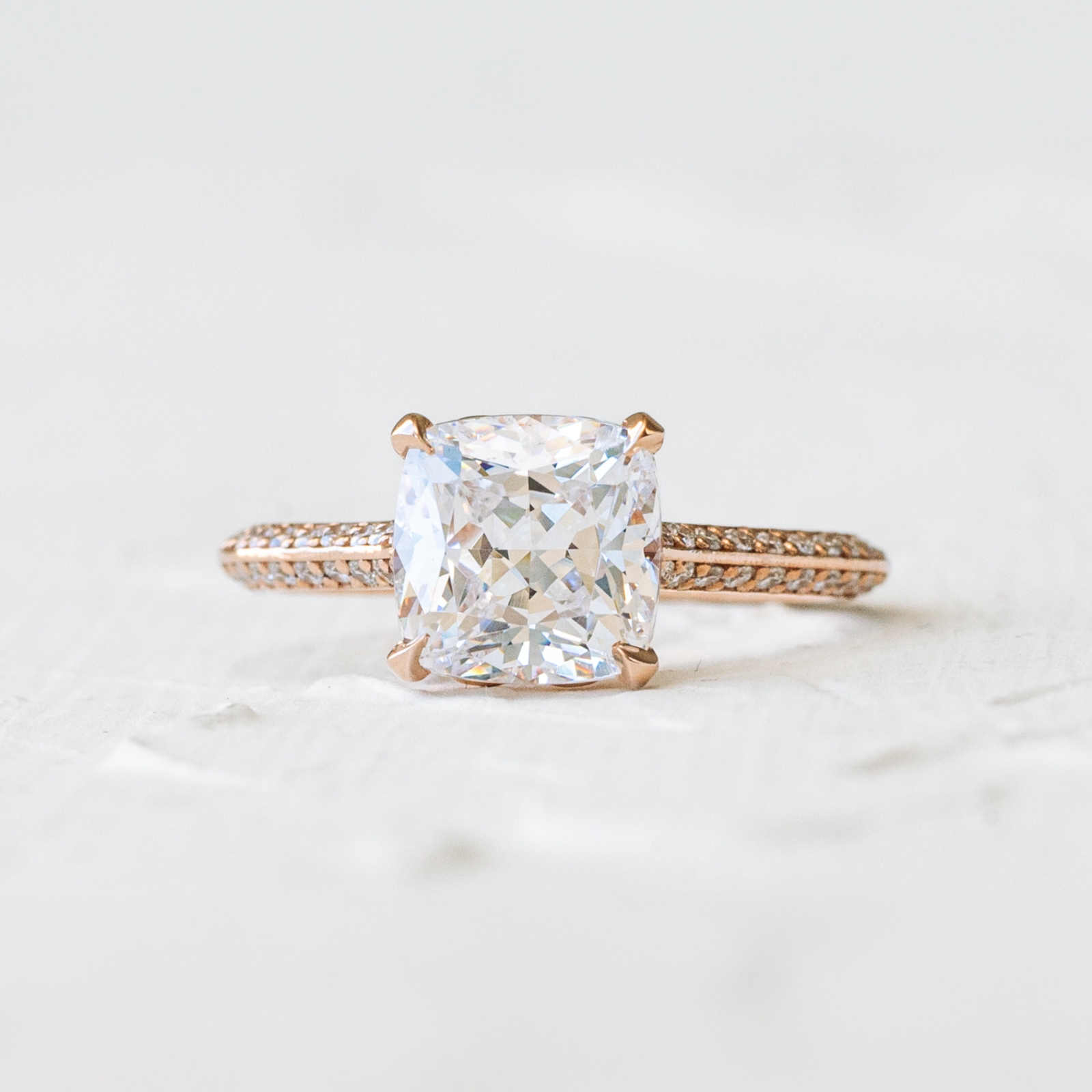 Ylona front 1600x1600