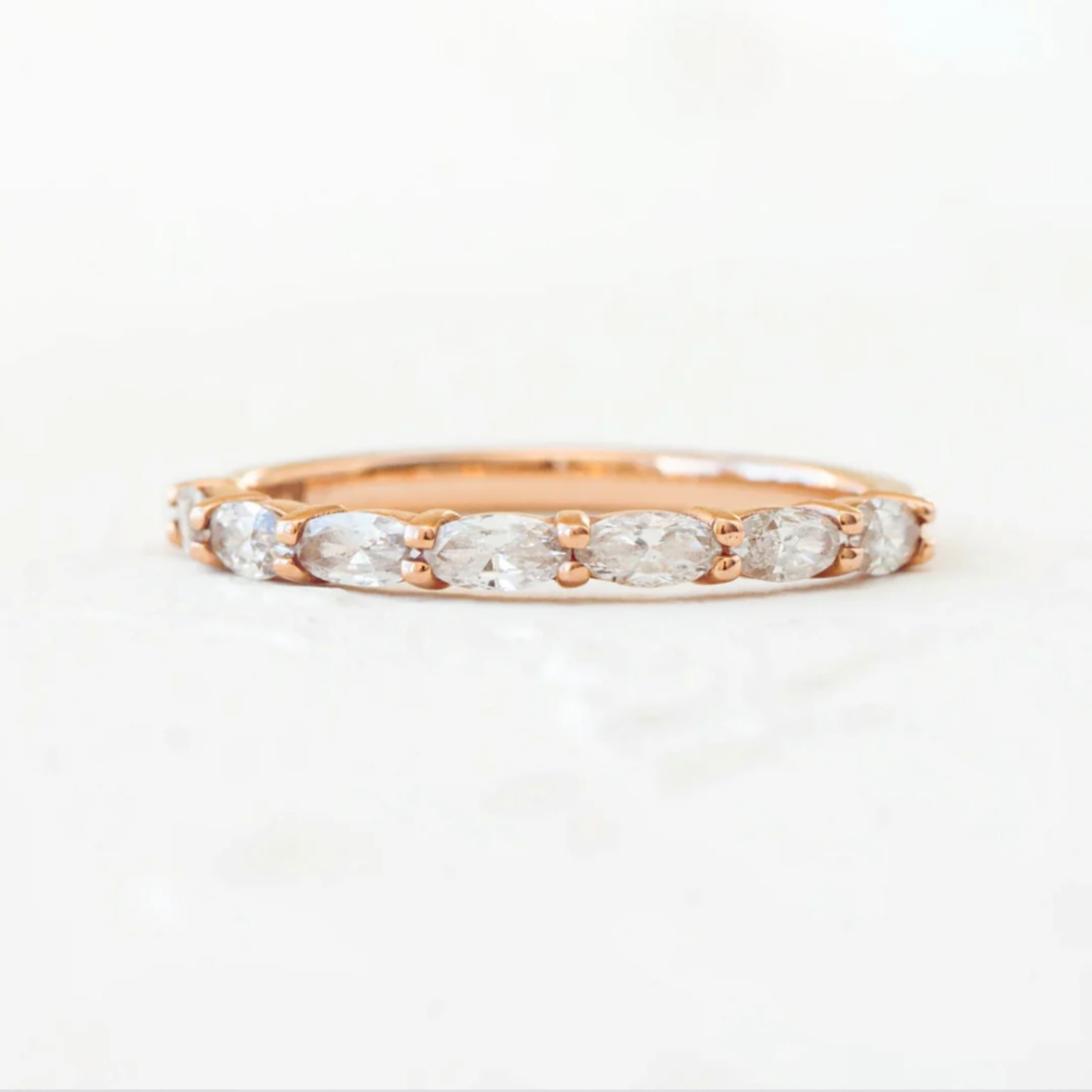 East West oval rose 1600x1600