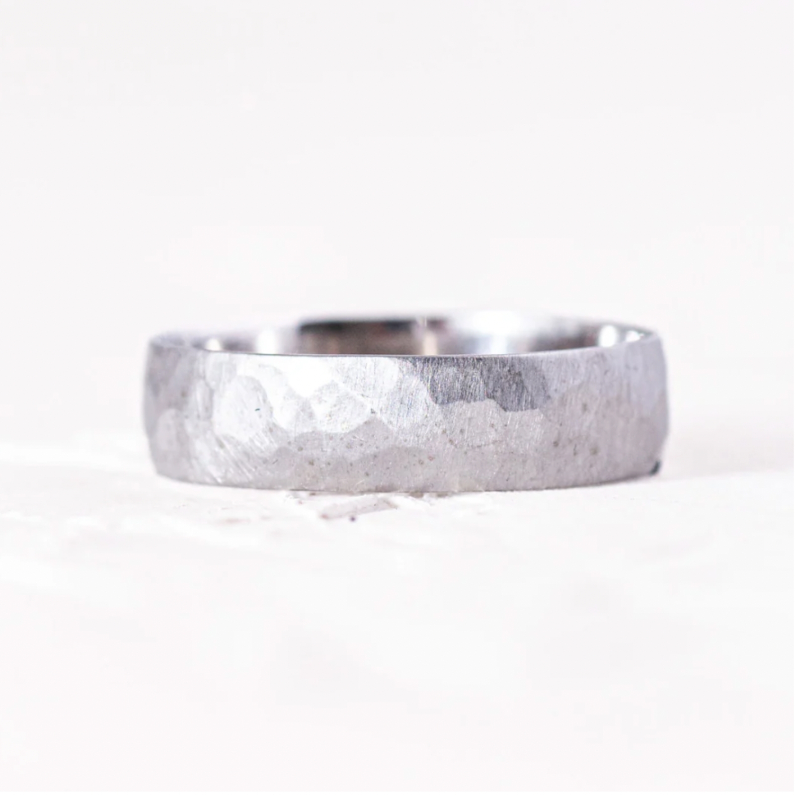 Harvey Dent white 1600x1600