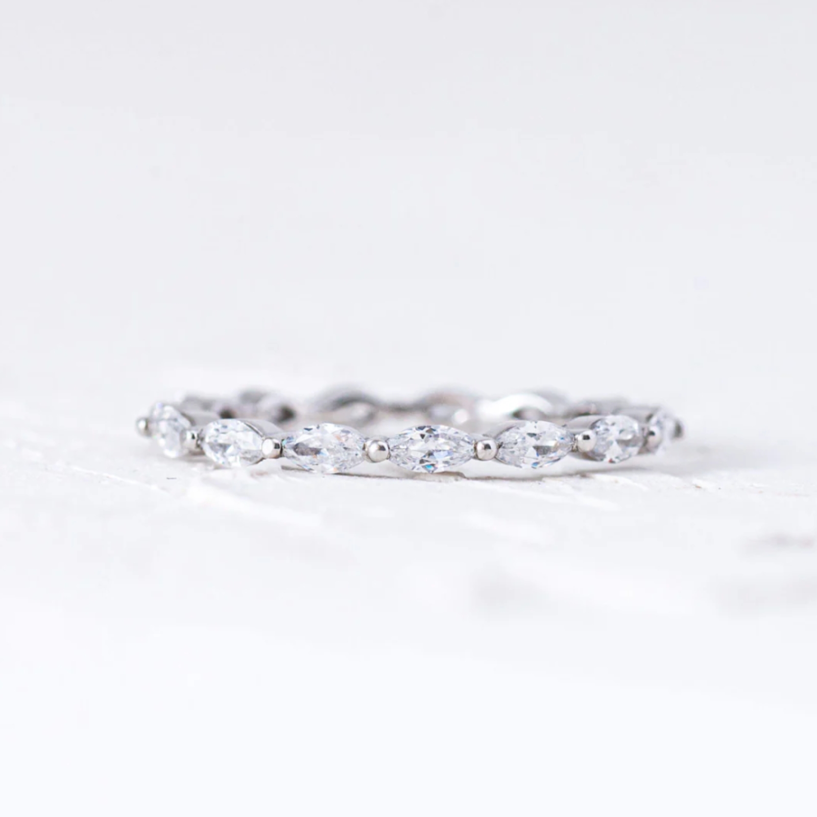 floating marquise 1600x1600 (1)