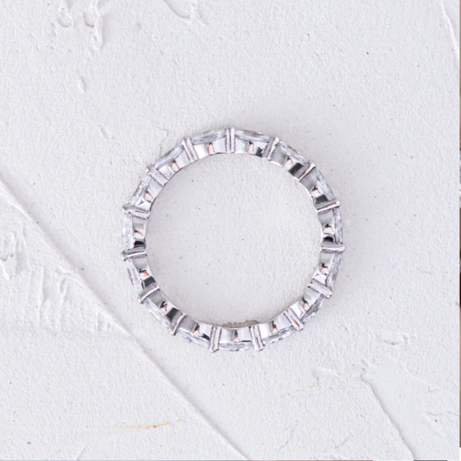 floating marquise 1600x1600 (2)